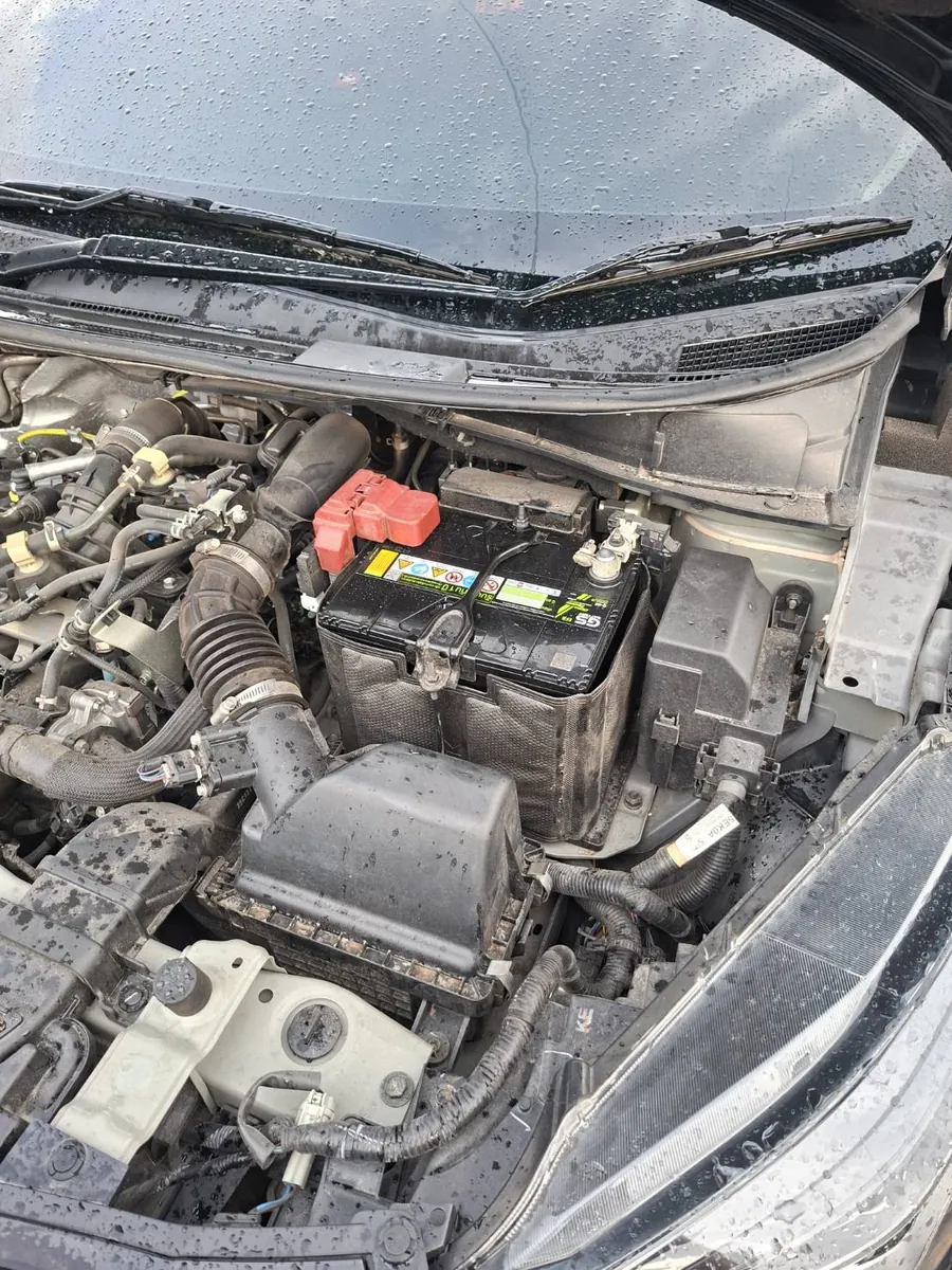 เปลี่ยนแบตเตอรี่รถยนต์ GS โดย Dobatt